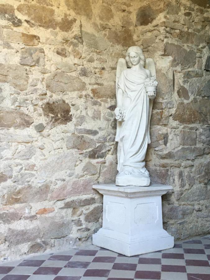 Chateau De Villeneuve - Montolieu מראה חיצוני תמונה